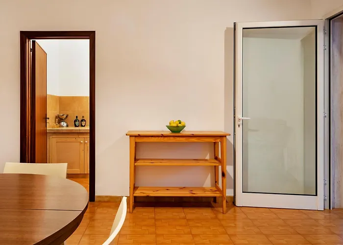 Semesterbostad Patitari *